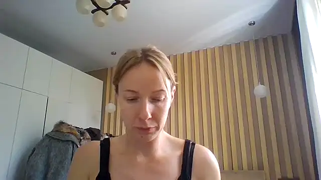 Snapshot of Deloriada chatting on 08/08/26, 09:00 Deloriada online show from 08/08/26, 09:00