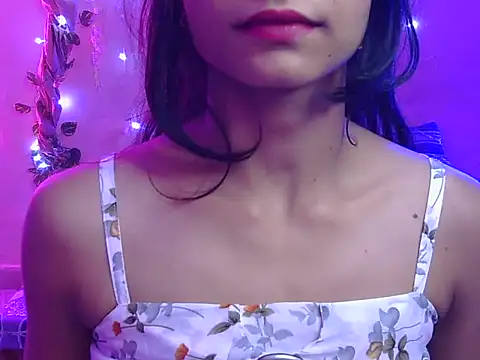 Yours-Zoya online show from 08/02/26, 04:55