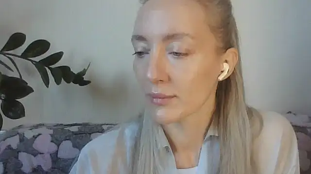Taneliace online show from 06/23/26, 04:21