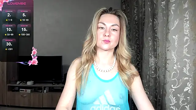 Snapshot of kelly_copperfield chatting on 02/08/25, 03:31 kelly copperfield online show from 02/08/25, 03:31