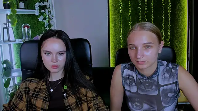 vanesa lux online show from 07/07/26, 05:54