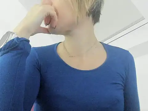 Ssoniaaa online show from 02/24/25, 03:23