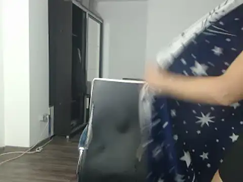 Snapshot of DedeSibel chatting on 02/15/25, 07:39 DedeSibel online show from 02/15/25, 07:39