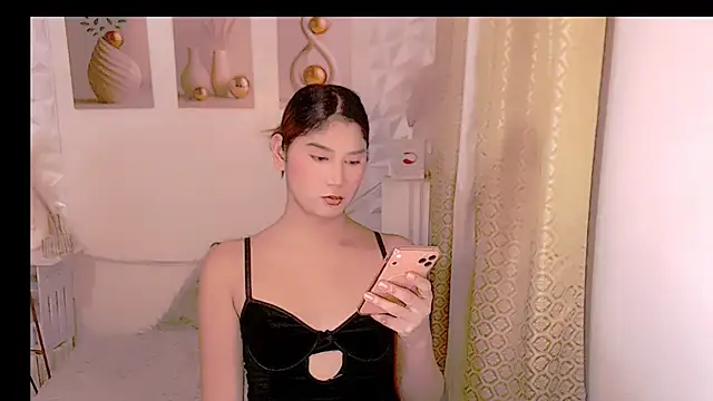 SweetLunaTS online show from 06/25/26, 01:48