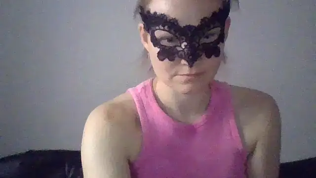Snapshot of Virellesi chatting on 07/04/26, 04:24 Virellesi online show from 07/04/26, 04:24
