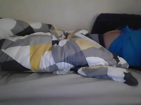 Snapshot of a5ar5rooooov chatting on 11/10/25, 09:03 a5ar5rooooov online show from 11/10/25, 09:03