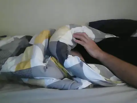 Snapshot of a5ar5rooooov chatting on 11/17/25, 07:14 a5ar5rooooov online show from 11/17/25, 07:14