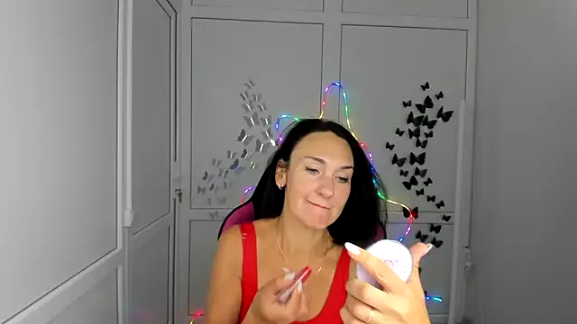 OliviaKateee online show from 06/30/26, 06:36