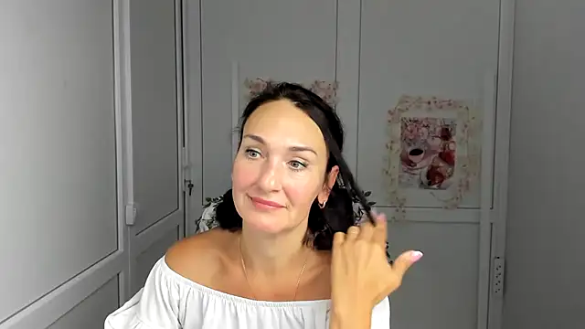 OliviaKateee online show from 08/06/26, 12:18
