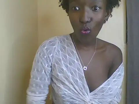 Snapshot of Keilay chatting on 07/11/26, 09:16 Keilay online show from 07/11/26, 09:16