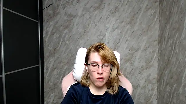 Reginasmilee online show from 03/06/25, 03:35