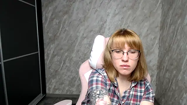 Reginasmilee online show from 03/08/25, 05:59