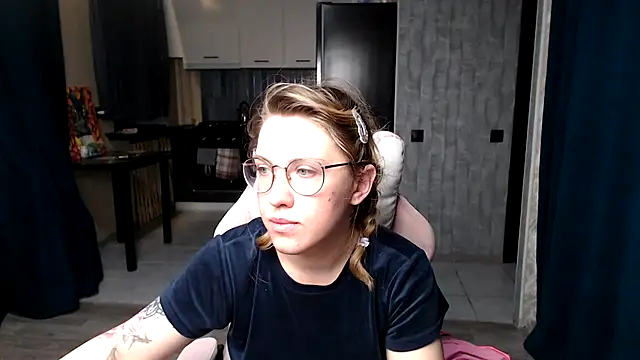 Reginasmilee online show from 09/14/25, 11:48