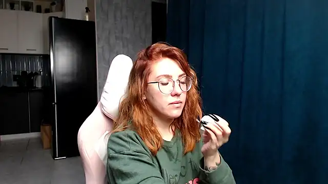 Reginasmilee online show from 10/01/25, 02:50