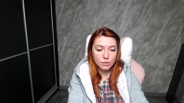 Reginasmilee online show from 02/05/26, 01:43