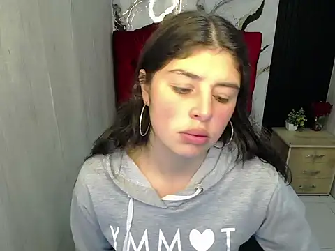 Snapshot of lyssa_blue chatting on 07/01/26, 12:29 lyssa blue online show from 07/01/26, 12:29