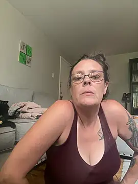 Snapshot of MatildaJane5 chatting on 07/14/26, 07:08 MatildaJane5 online show from 07/14/26, 07:08