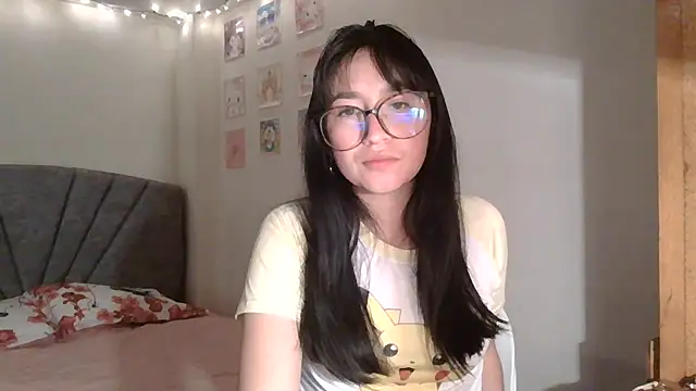 Snapshot of Zui_Luh chatting on 07/13/26, 01:41 Zui Luh online show from 07/13/26, 01:41