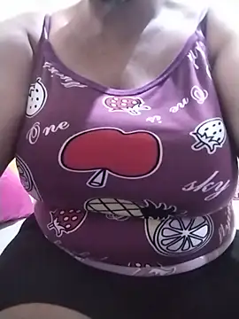 Snapshot of macha690 chatting on 07/21/26, 02:58 macha690 online show from 07/21/26, 02:58