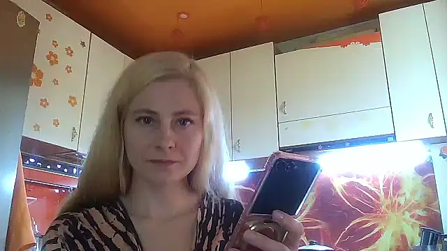Vexieeka online show from 06/30/26, 01:45