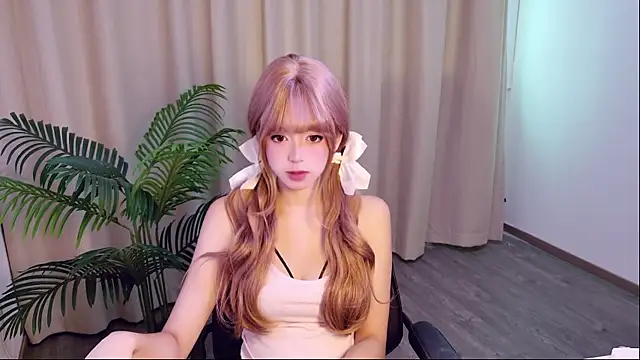Elegant-001 online show from 08/06/26, 07:43