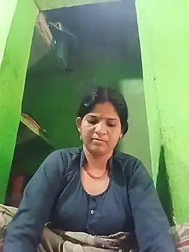 Joohi Chawla143 online show from 07/10/26, 02:49