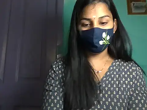 Snapshot of RedWineMathupriya chatting on 07/11/26, 03:53 RedWineMathupriya online show from 07/11/26, 03:53