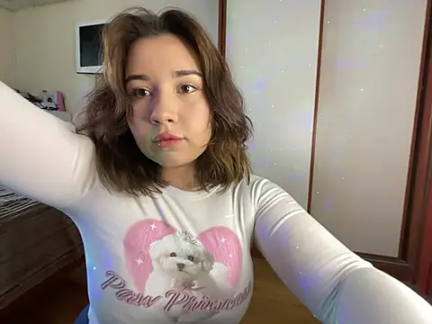Viviaaan n online show from 07/24/26, 09:29