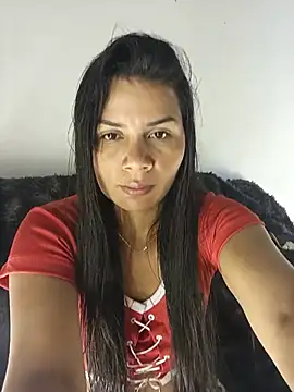 Snapshot of Emily_Holmos chatting on 06/27/26, 01:28 Emily Holmos online show from 06/27/26, 01:28