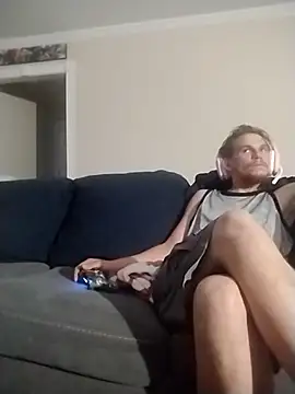 Snapshot of Rain13_Lil-if56 chatting on 03/09/26, 04:27 Rain13 Lil-if56 online show from 03/09/26, 04:27