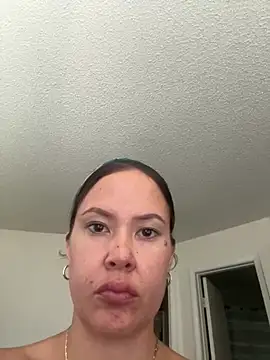LaylaReign  online show from 06/29/26, 08:42
