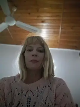 CarmenAmorosa online show from 07/06/26, 10:23