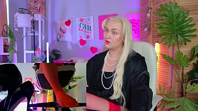 AmelieRowan online show from 07/15/26, 02:00