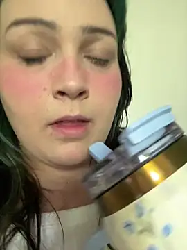 BbGurl18 online show from 08/04/26, 09:17