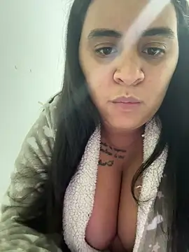 Snapshot of paloma_24 chatting on 07/01/26, 01:40 paloma 24 online show from 07/01/26, 01:40