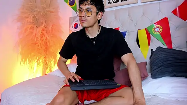 Drake Sato online show from 07/08/26, 03:22