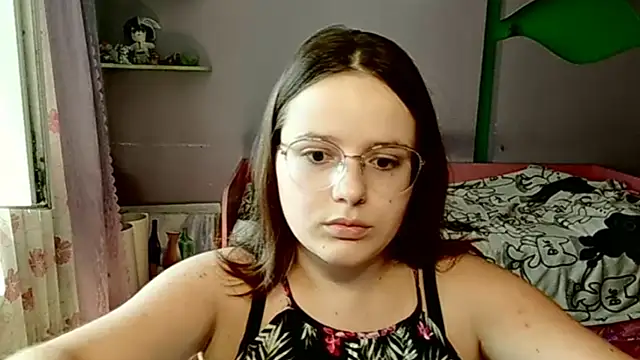 Snapshot of RoseLyyn chatting on 07/01/26, 12:51 RoseLyyn online show from 07/01/26, 12:51