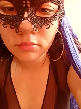 cremmluna online show from 07/07/26, 06:12