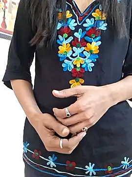 Snapshot of _sneha_sharma_ chatting on 07/03/26, 09:48 sneha sharma online show from 07/03/26, 09:48