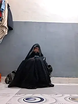 Snapshot of Sari-cam chatting on 07/21/26, 06:16 Sari-cam online show from 07/21/26, 06:16