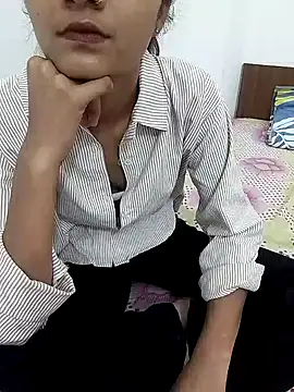 nadiya khan  online show from 07/06/26, 05:26