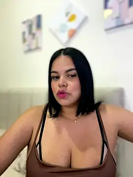 AliceStarshine online show from 10/10/25, 11:15