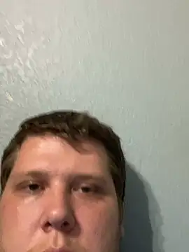 Snapshot of Eric_23_23 chatting on 07/05/26, 04:19 Eric 23 23 online show from 07/05/26, 04:19