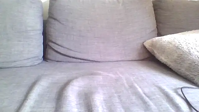 Snapshot of Frenchcumxxx chatting on 07/07/26, 04:44 Frenchcumxxx online show from 07/07/26, 04:44