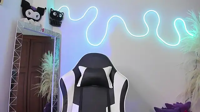 CarolineEvanss 11 online show from 07/11/26, 03:20