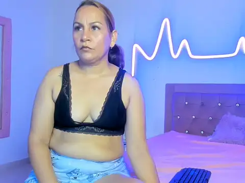 Scarlett michel online show from 07/08/26, 07:51