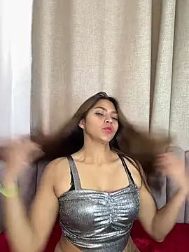 Snapshot of Mystique_Rose_ chatting on 07/16/26, 01:50 Mystique Rose online show from 07/16/26, 01:50