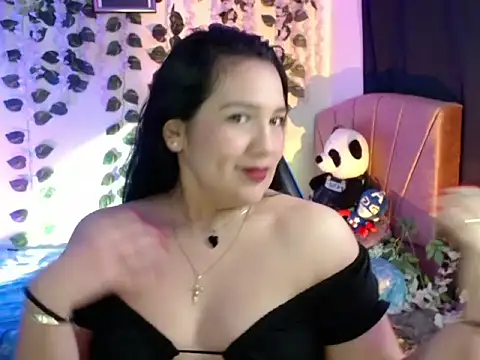 IVYGRETA online show from 07/17/26, 04:41
