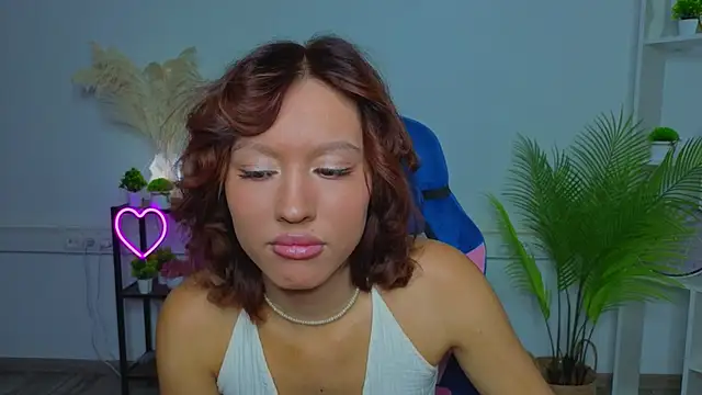 JazlynPlant online show from 08/02/26, 10:25