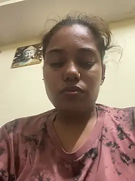 Diamond-girl143 online show from 07/11/26, 05:37
